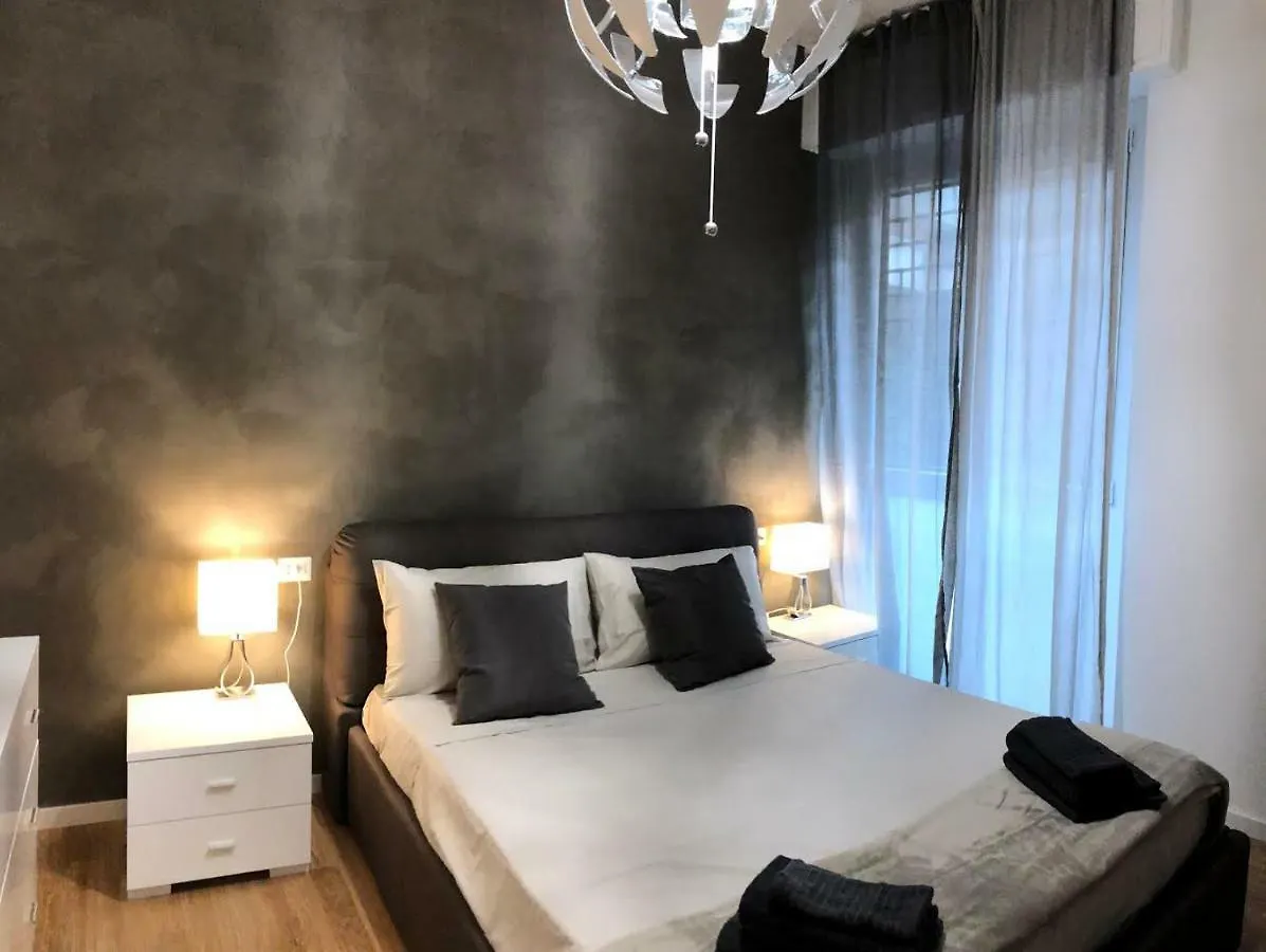 De Angeli Modern Apartment Mediolan